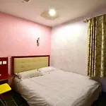 Old West Gate International Youth Hostel